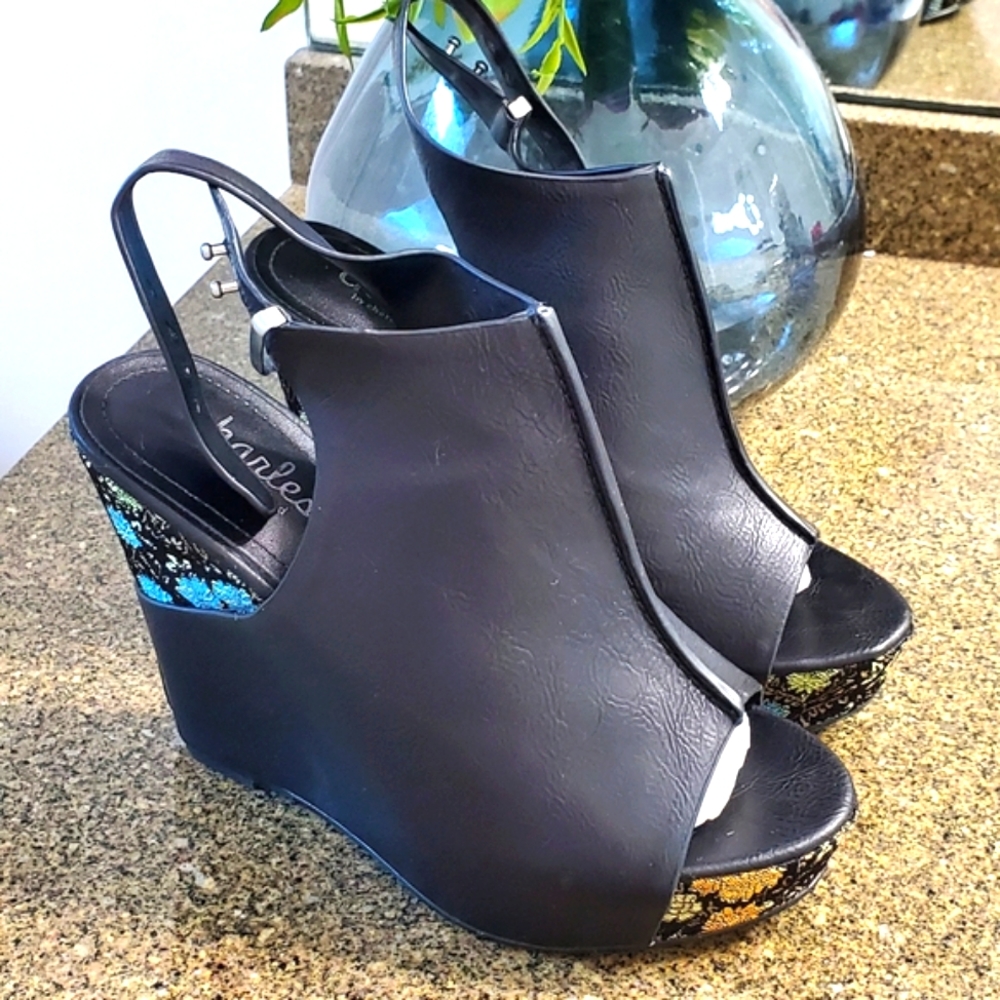 Wedges by Charles David